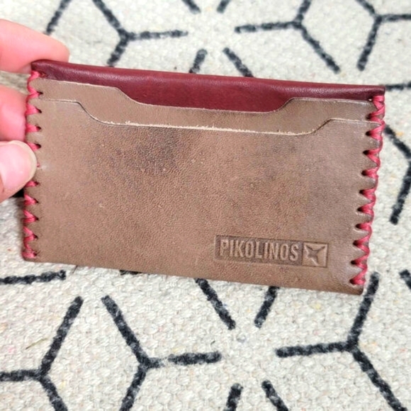 Pikolinos Unisex Taupe Brown w Wine Red Accent Leather Credit Card Holder Wallet - Picture 4 of 9